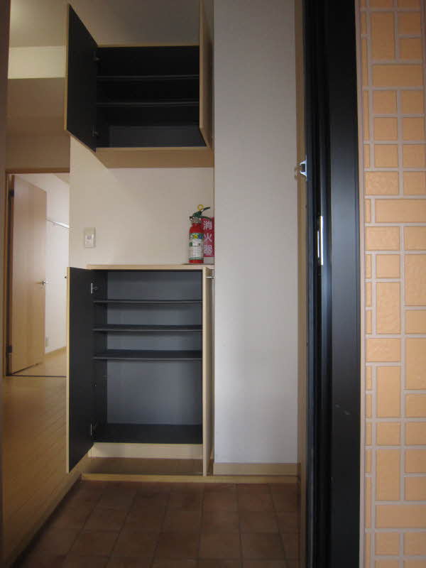 リビオンコート 201号-13