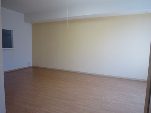 シャーメゾンリヴィエール 102号-3