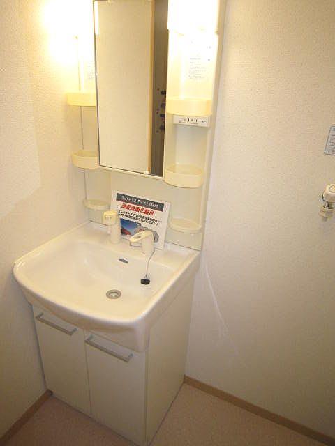 シャーメゾンＡＳＡＨＩ 101号-8