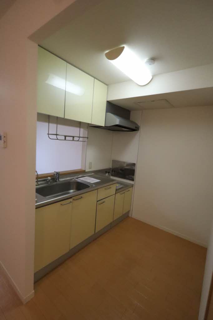 ディアス二十四軒 102号-8