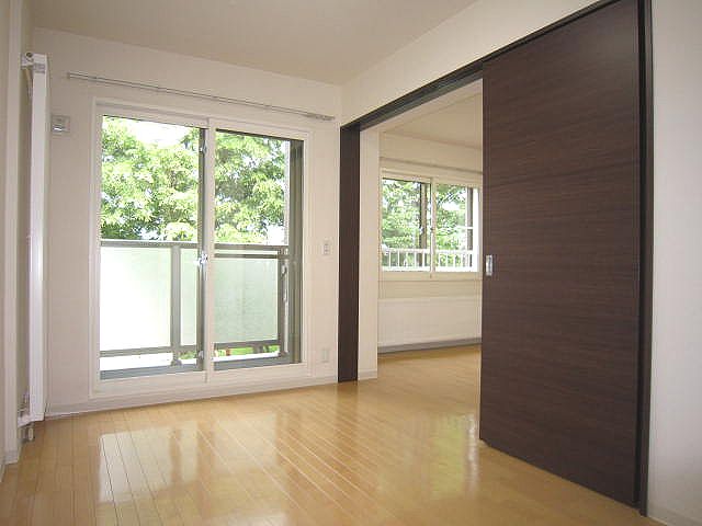 フジ　パークサイド山鼻 302号-3