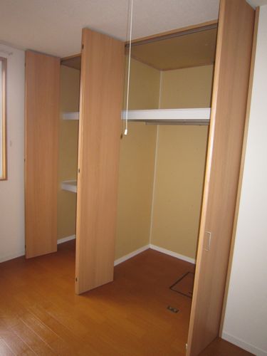 シャーメゾン　ベルクⅠ 101号-5