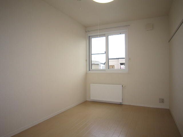 シャーメゾン　エヌ・エイチＣ 103号-3