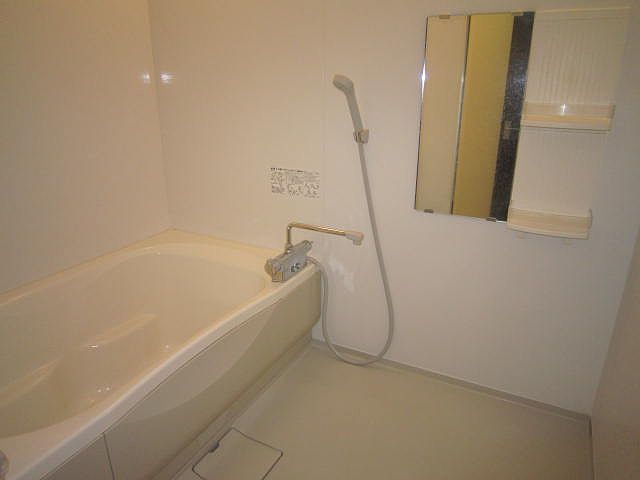 シャーメゾン　エヌ・エイチＣ 103号-11