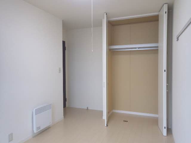 シャーメゾンハピネスⅢ 201号-6