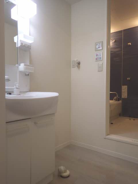 シャーメゾンハピネスⅢ 201号-7