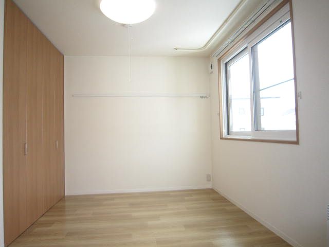 シャーメゾンレポルト 201号-3