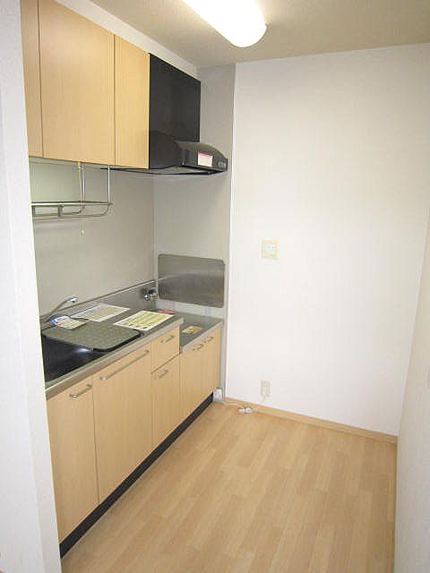 シャーメゾンリラ 201号-8