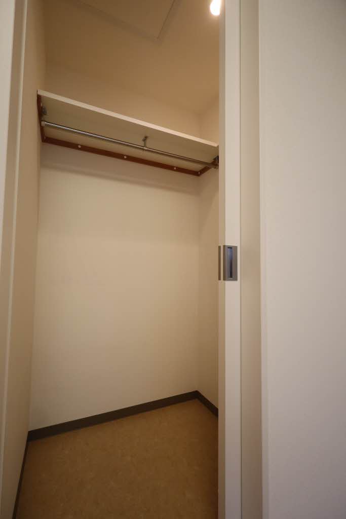 プライムメゾン南２条 906号-6