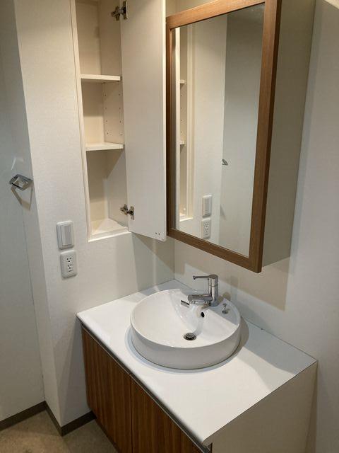 プライムメゾン南２条 1403号-8