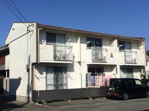 メゾンシャルマン A201号-1