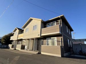 Ｌａ　Ｃｏｕｒ　ｄｕ　Ｒｅｎａｒｄ