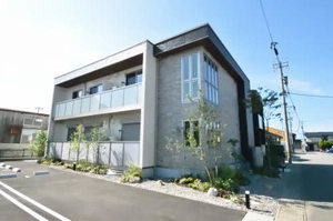 Ｃｈｏｕｅｔｔｅ　Ｃｏｕｒｔ（シュエット・コート）