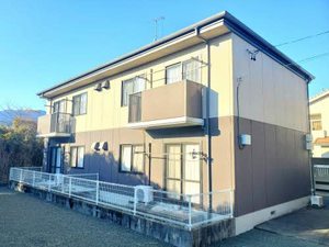 ファミール新城