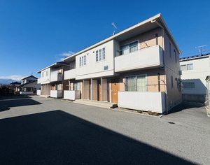 カーサ　ファミリオ B102号-1