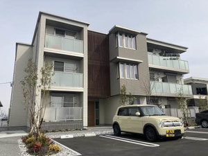 シャーメゾン　レグルス