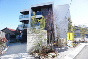 Ｂｏｎ　Ｔｈｅｍａｒ勝川（ボンテマール）