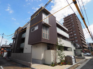 シャーメゾン・イ・エスト