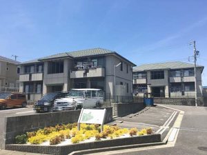 高松山レジデンス A102号-1