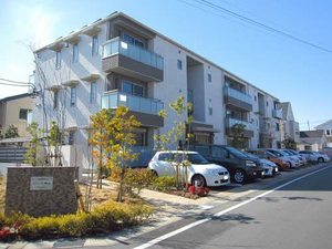 ラリュール南山 0202号-1