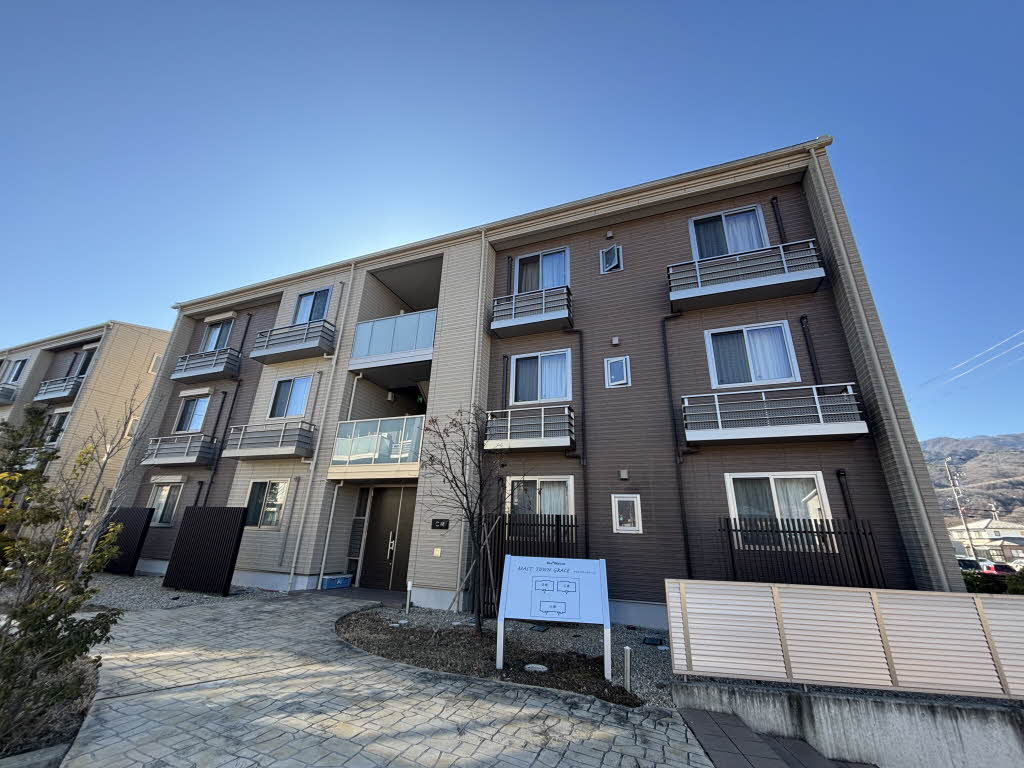 ＭＡＳＴ　ＴＯＷＮ　ＧＲＡＣＥ