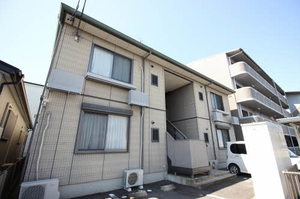 クレール三ツ井