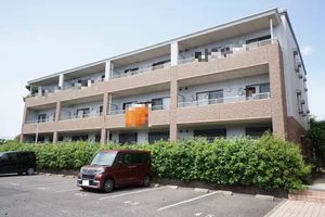 ベルホーム三軒家 A203号-1