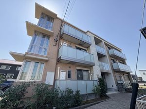 クラージュ　ＷＥＳＴ