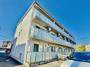 ファミール若松町