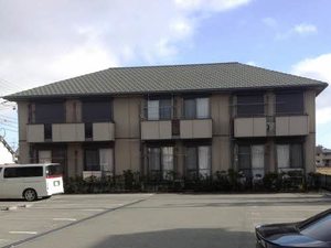 コンフォールシャンブル B102号-1