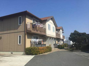 ファミーユスズキ