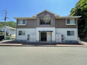 シャーメゾン理々