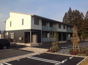 メゾンドゥブラウニーＣ