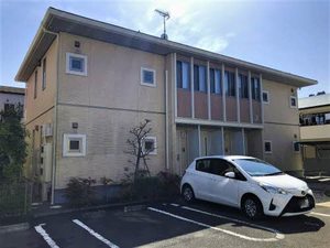 メゾン・ド・リラフォート B201号-1