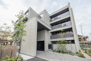 シャーメゾンいろは 0203号-1