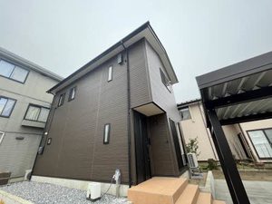新石山４丁目戸建