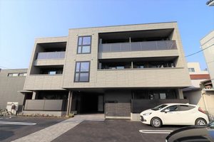 シャーメゾン久保