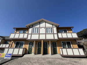 メゾンソレイユ A202号-1