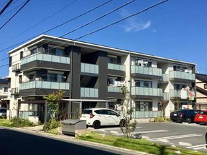 ラ・シャルール