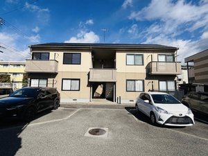 イーストアベニュー