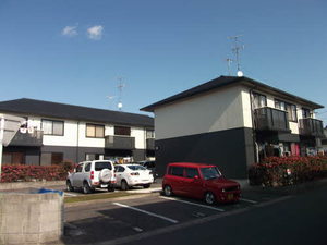 ハウスガーデニア B202号-1