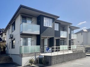 シャーメゾン上地