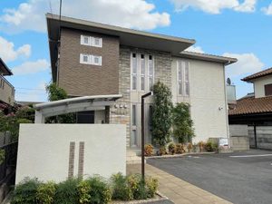 メゾン　ド　プリモ津新町