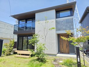 下川原貸家