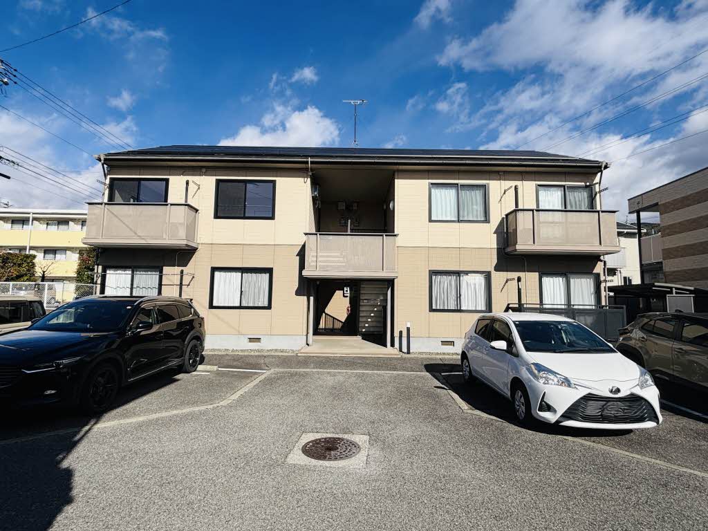 イーストアベニュー