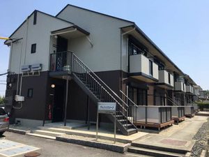 プレシャスコート