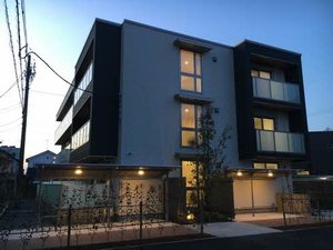 ＬＯＴＯＳ　ＢＬＵＭＥ