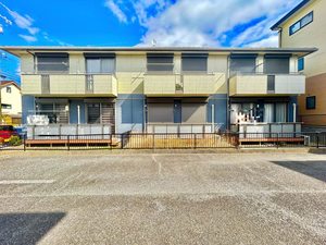 パークサイド篠目 A102号-1