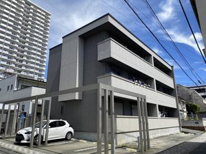 ｅｉｎｓ　ｖｉｌｌａ