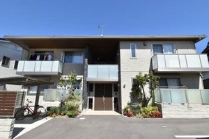 シャーメゾン桃香